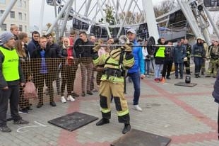 Во Владимире прошли соревнованиях по пожарному кроссфиту