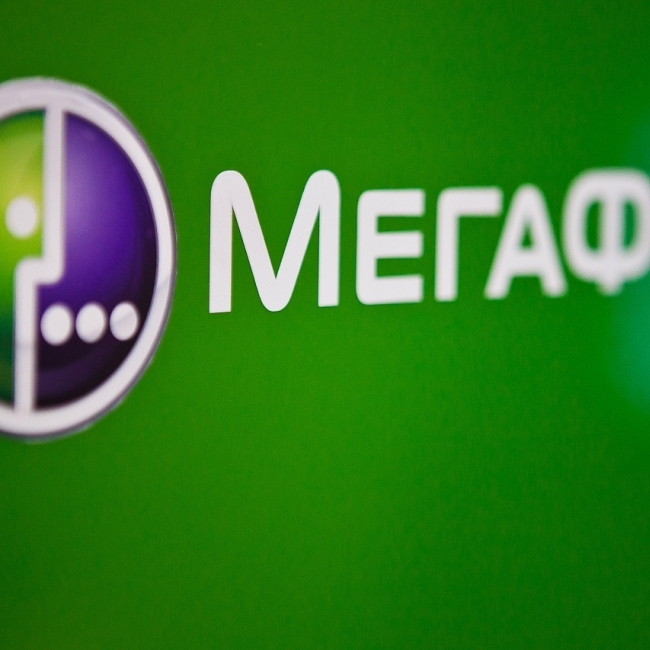 Поздравь  «МегаФон» – получи смартфон!