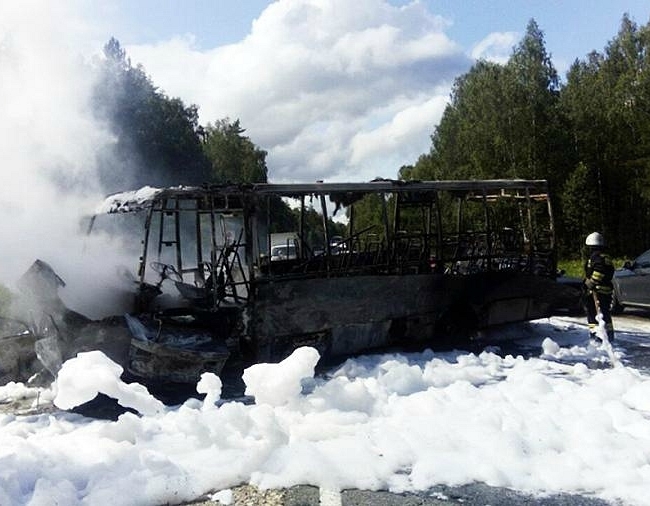 Один человек погиб и трое пострадали в ДТП с автобусом под Владимиром